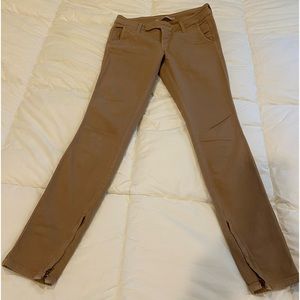 Ladies Vince tan jeans. Size 27
